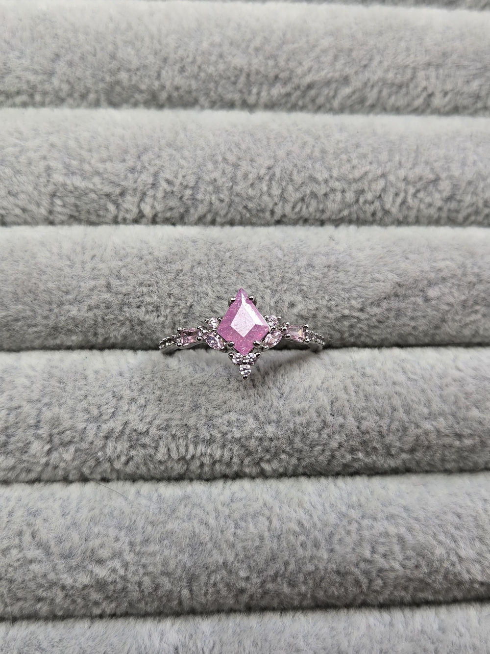 Size 7 Pink Ice Crystal Rhodium Plates Bomb Party Ring